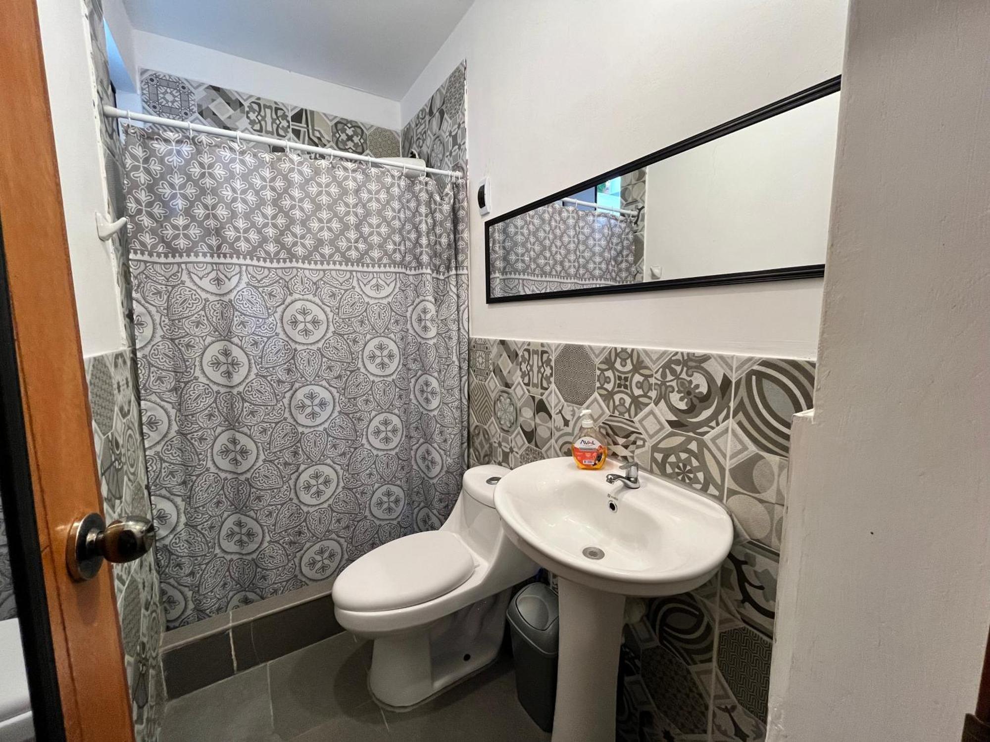 Bravo Hostels: Surf House Punta Hermosa Rom bilde